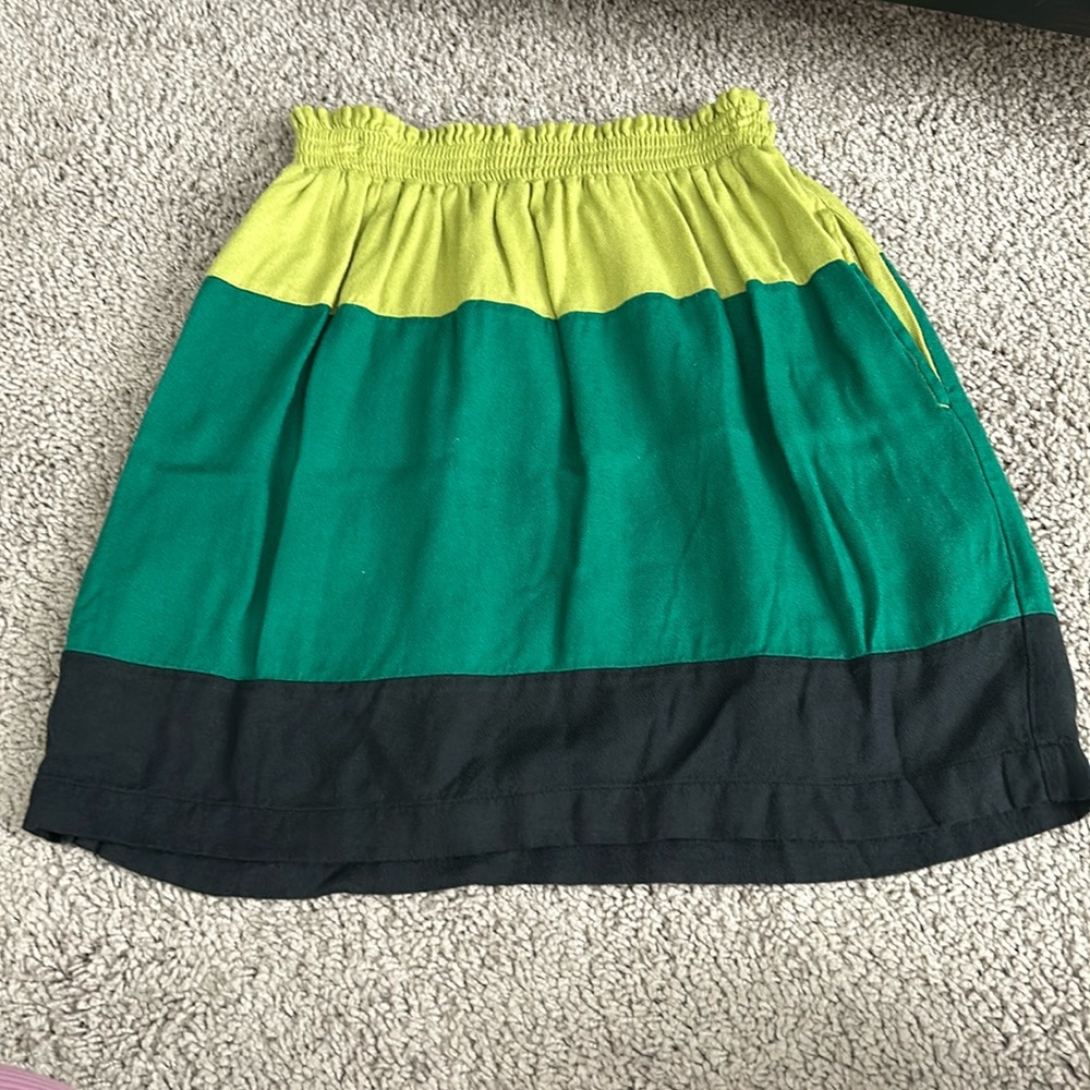 Green and navy skirt with pockets